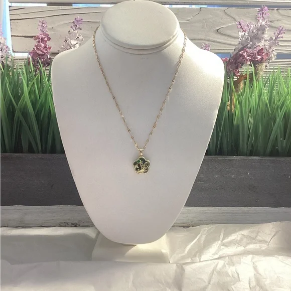 Kiki statement necklaces - Picture 5 of 9